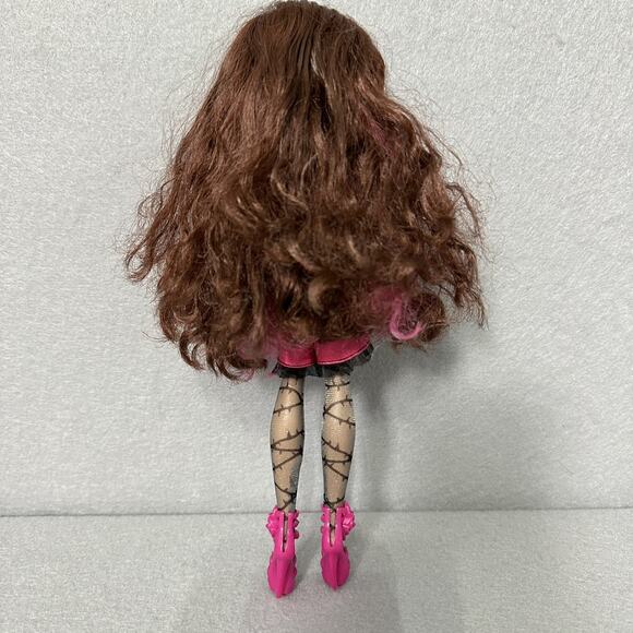 Ever After High Briar Beauty First Wave Chapter Doll 2012 - Picture 7 of 11